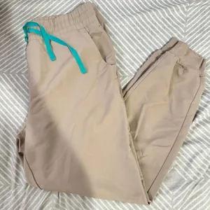 FIGS beige scrub bottoms thumbnail 1