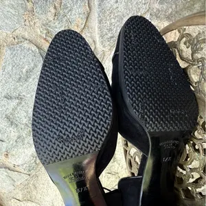 Gucci Vintage Black Suede Heels size 7 thumbnail 11