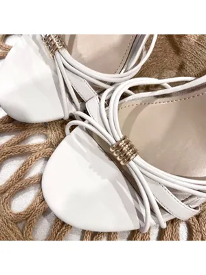 White House Black Market Gold Detail Strappy White Leather Sandal Size 8.5 thumbnail 8