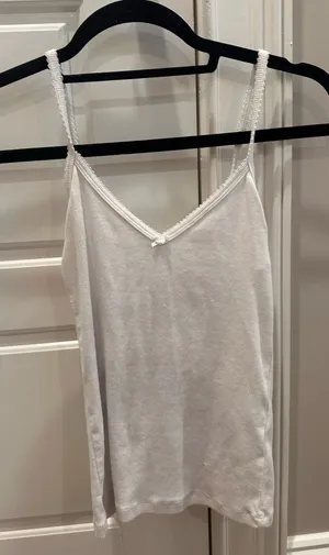 Aritzia Tank Top White Ribbed  thumbnail 1