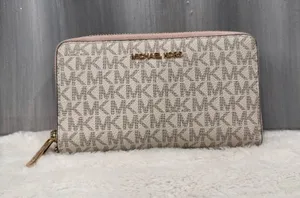 Michael Kors Jet Set Zip Around Wallet thumbnail 1