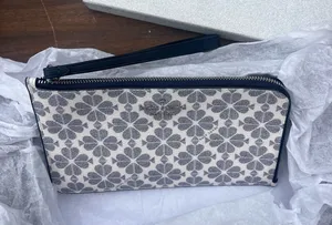Kate Spade Wristlet thumbnail 1