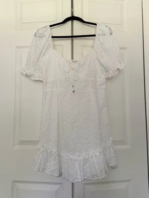 Selfie Leslie Hayden Puff Sleeve Eyelet Embroidery Dress White Sun Dress Size L thumbnail 3