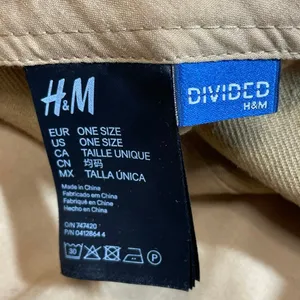H&M Divided New York Nighttime Daytime Beige Embroidered Baseball Hat Cap OS thumbnail 3