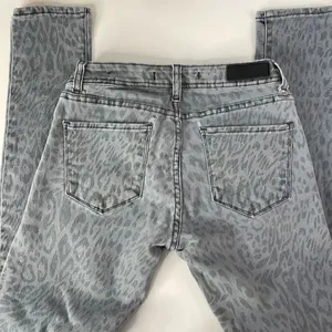 S.O.N.G. Leopard print jeans. Size 5. Blue thumbnail 6