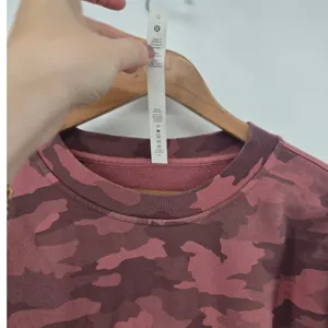 Lululemon Sweatshirt Womens 12 Perfectly Oversized Crew Brier Rose Camo EUC thumbnail 3