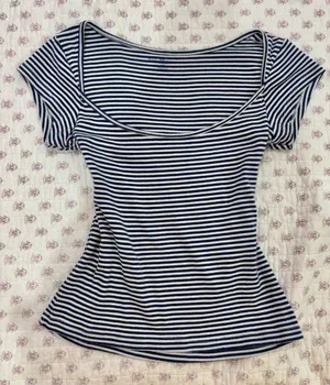 Brandy Melville Top thumbnail 1