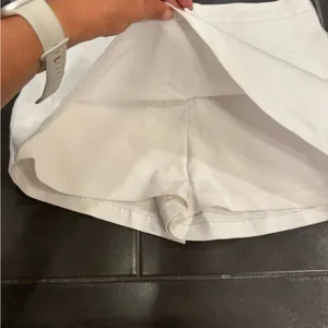 English Factory Elegant White Women's Shorts thumbnail 3