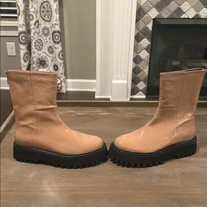 Seychelles Patent Leather Lug Sole Boots Tan Size 8‎ NIB Modern Neutral thumbnail 2