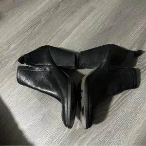 Dolce Vita DV Black‎ Leather Side Zip Block Heeled Booties Size 9 thumbnail 3