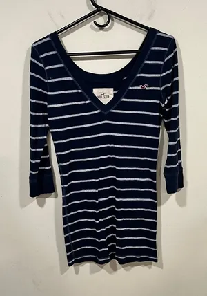 Hollister Co. navy blue and gray striped 3/4-sleeve V-neck babydoll top large thumbnail 1