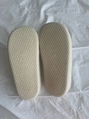 Smiley Face Slippers Amazon thumbnail 3