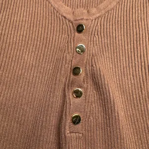 The Work Shop Brown Ribbed Long Sleeve Henley Top V-Neck Gold‎ Buttons M thumbnail 2