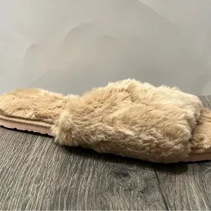 NEW Fitory Tan Faux Fur Women's Slippers Size 7 Open Toe, Fur Lined,Rubber Sole thumbnail 2