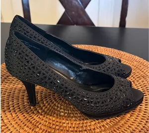 Kelly & Katie Black Studded Rhinestone Peep Toe Platform‎ Pumps Heels Size 7 thumbnail 1