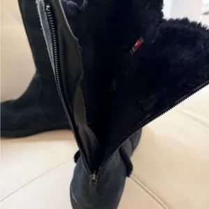 Vibram Women's Black Winter Boots thumbnail 6