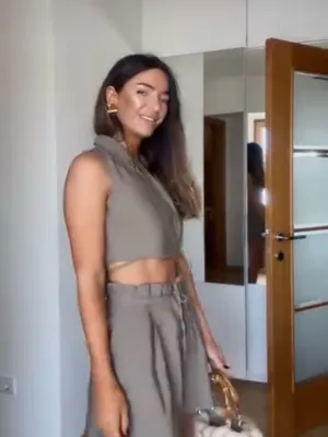 Women's Two thumbnail 3