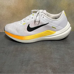 Nike Zoom Winflo 10 Women's White Running Shoes Size 8.5M thumbnail 13