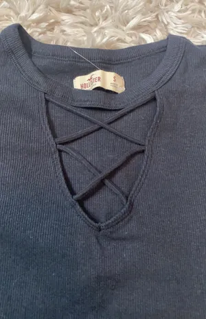 Hollister Top thumbnail 2