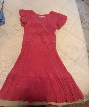 Pink dress thumbnail 1
