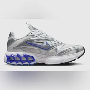 Nike Womens Zoom‎ Air Fire Metallic Silver/Blue Sneakers Size 10 thumbnail 2