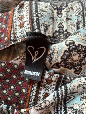 Windsor Paisley Print High Waist Flare Pants Large thumbnail 3