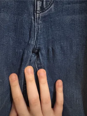 Mother Mid-Rise Dazzler Ankle Fray Jeans in Weekend Warrior thumbnail 8