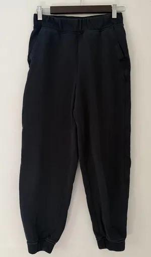 Lululemon Scuba High-Rise Jogger Pant Black Fleece Pockets Women Size 4 thumbnail 1