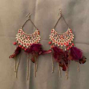 Pierced Dangle Earrings 6”H Silvertone Pink Beads Purple Feathers Boho Bohemian thumbnail 1