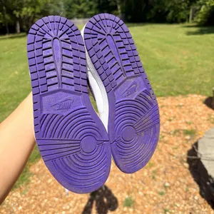 Nike Air Jordan 1 High OG “Court Purple” High Top Sneakers thumbnail 8