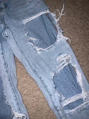 PacSun Light Wash Jeans Distressed thumbnail 3
