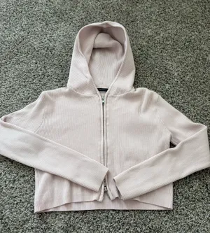 Brandy Melville Top thumbnail 1