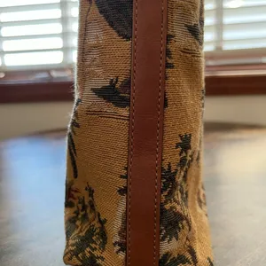 VINTAGE: Tommy Bahama | tapestry clutch handbag thumbnail 10