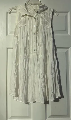 Free People Womens Lace Pintuck Sleeveless Gauze Tunic Blouse is a size Large. thumbnail 4