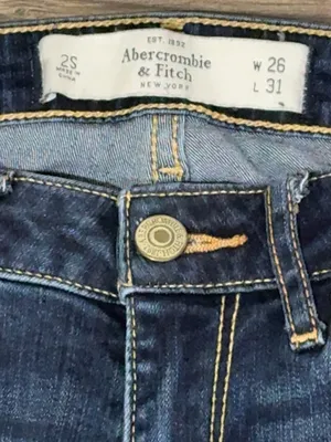 Abercrombie & Fitch Women’s Dark Wash Jeans Size 26x31 thumbnail 8