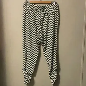 DIZZIRE Black Size L thumbnail 2