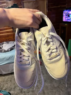 Shoes thumbnail 2