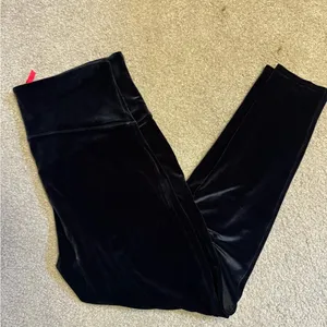 SPANX | Black Velvet Leggings 2070 size 3XL no flaws thumbnail 6