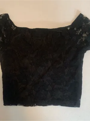 Urban Renewal Black Lace V‑Neck Crop Top Ladies XS thumbnail 3