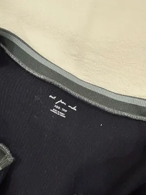 Urban Outfitters Crop Long Sleeve Top thumbnail 4