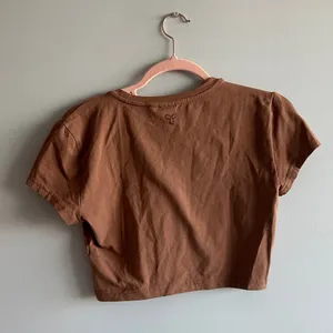 aritzia brown crop top thumbnail 2