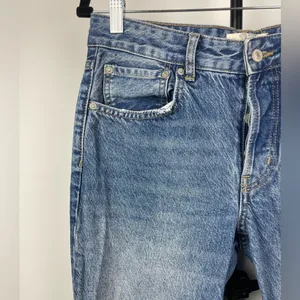 We The Free Maggie Mid Rise Distressed Button Fly Ripped‎ Denim Jeans thumbnail 2