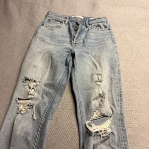 Denim Forum The Arlo High Rise Straight Jeans Distressed Size 28L EUC thumbnail 2
