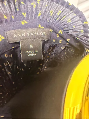 Ann Taylor Navy Gold Pleated Floral Blouse Medium Long Sleeve V Neck thumbnail 3