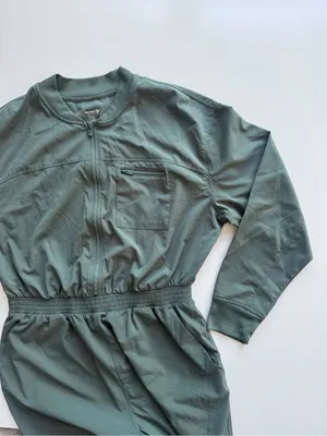 Old Navy StretchTech Cropped Zip Bomber Jumpsuit Size Medium - Sage Green thumbnail 4