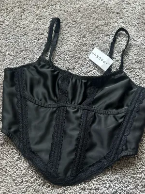 Kendall & Kylie Black Lace-Trim Bustier Crop thumbnail 6