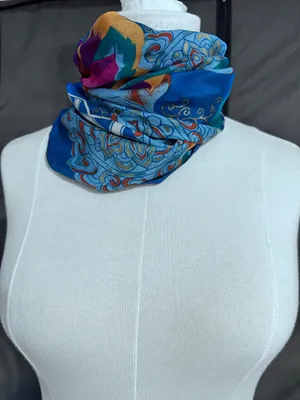 Vintage Triangle Silk Scarf 28x29 Lightweight Geometric Soft thumbnail 7