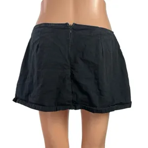 Princess Polly Women's Black Low Waist Y2K Zip Mini Shorts Skirt Skort Size 10 thumbnail 3