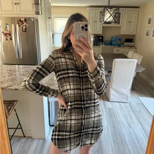American Eagle Plaid Flannel Shirt Dress Green Cream Small thumbnail 2