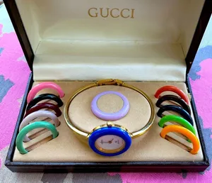 NICE GUCCI bangle watch set 💜🩵💙❤️🤎💗💛💚 thumbnail 1